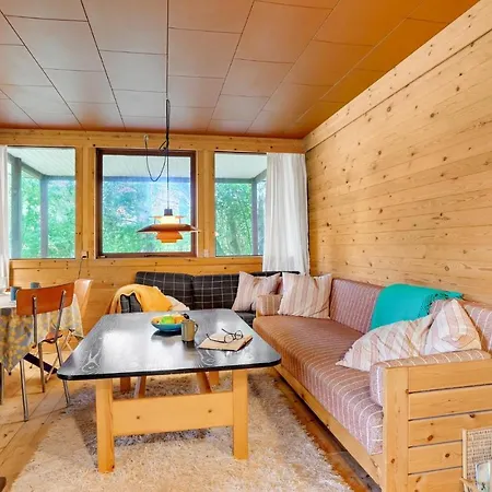 2 Bedroom Beautiful In Rødby
